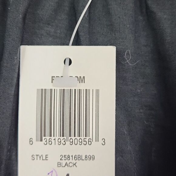 I.N.C. transparent black 100% cotton off shoulder blouse. Size 4 - Picture 5 of 6